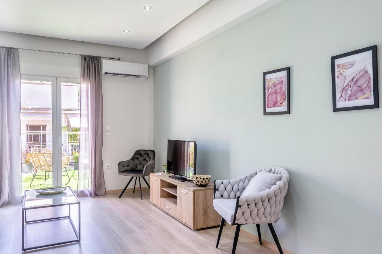 2 Bedroom Condo With Dream Balcony Атина Екстериор снимка